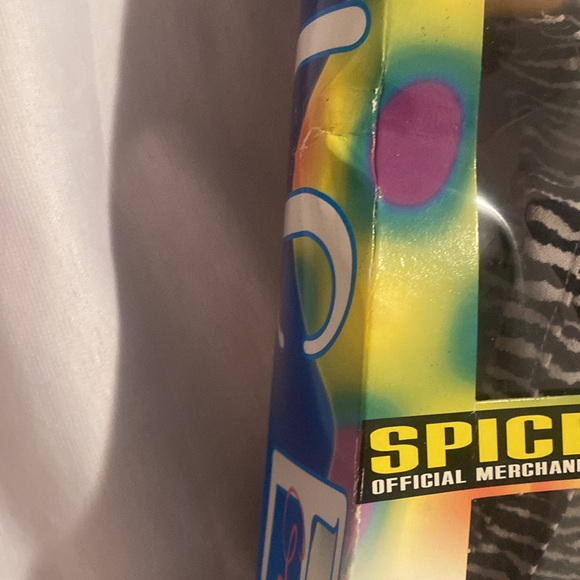 Galoob On Tour Spice Girls Mel B. Scary Doll Zebra Outfit Open Damaged Box - Picture 2 of 9